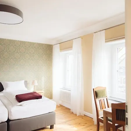 Han/Misafirhane Altes Pfarrhaus *